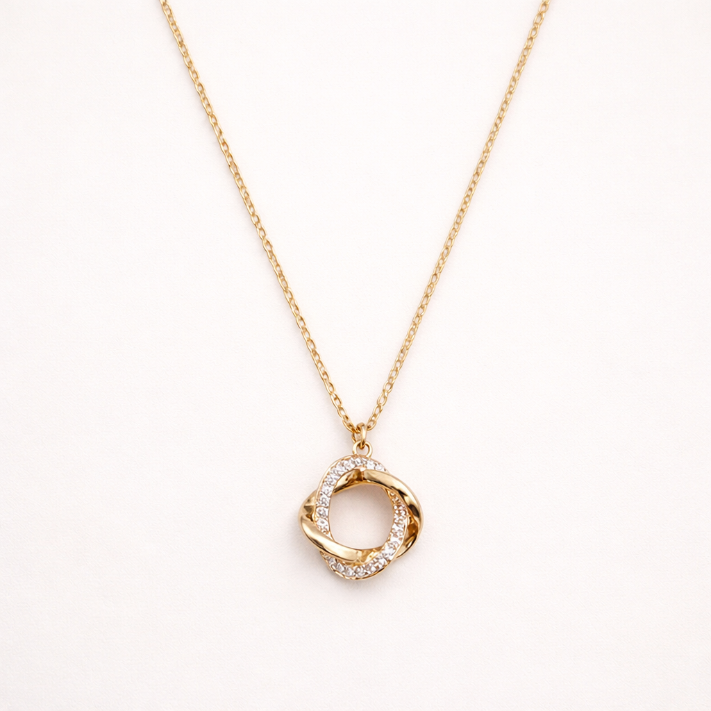 Maes-Jolie | Necklace | Elegant Pendant Design | Everyday Women’s Necklace