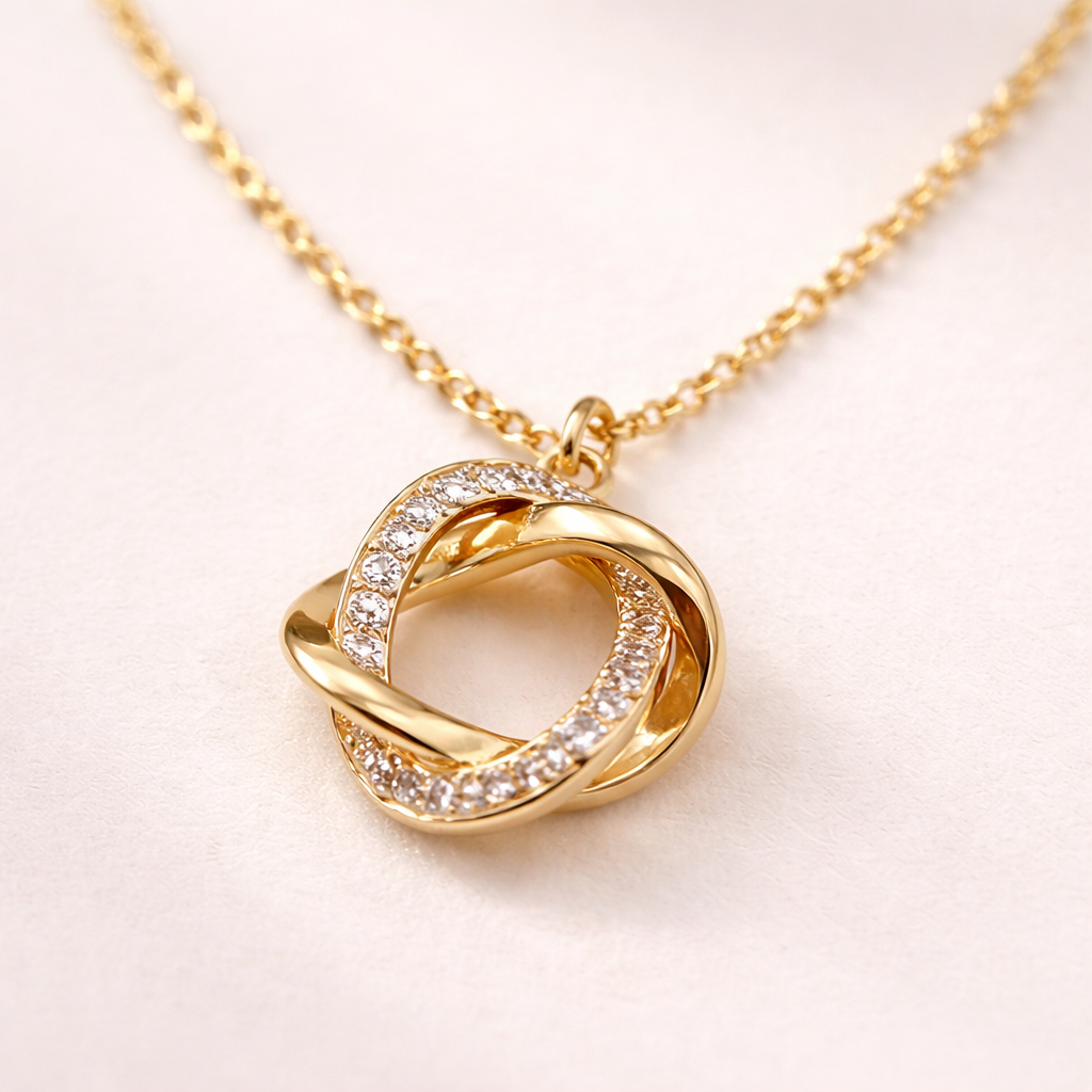 Maes-Jolie | Necklace | Elegant Pendant Design | Everyday Women’s Necklace